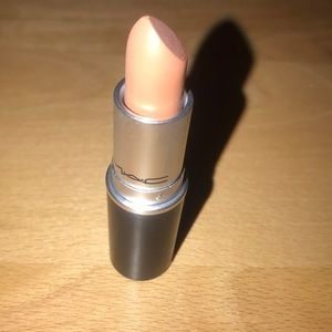 Mac lipstick Frickletone